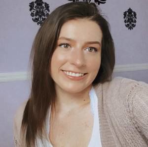 Meet your Posher, Carly